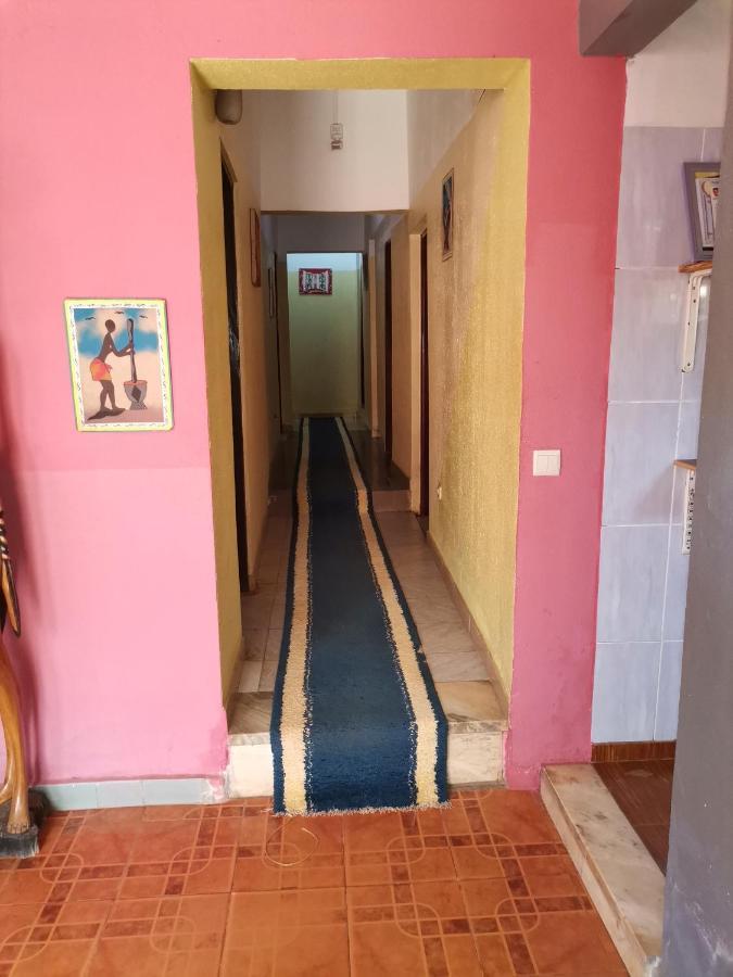 Hotel Badinca Alojamento Low Cost In Bissau Avenida Francisco Mendes المظهر الخارجي الصورة