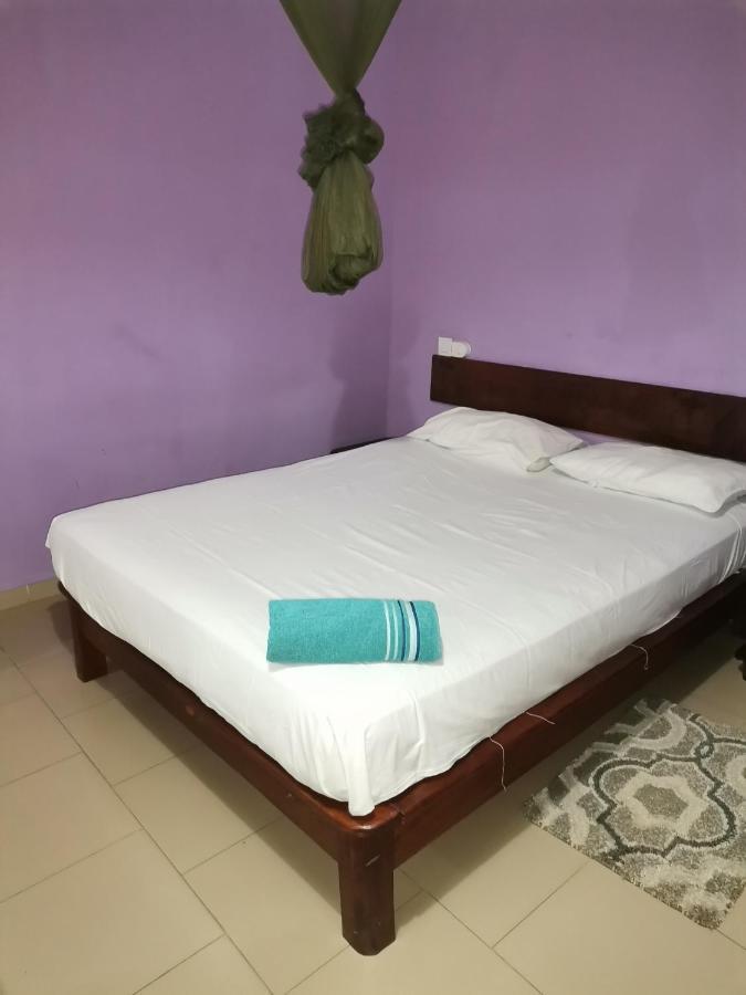Hotel Badinca Alojamento Low Cost In Bissau Avenida Francisco Mendes المظهر الخارجي الصورة