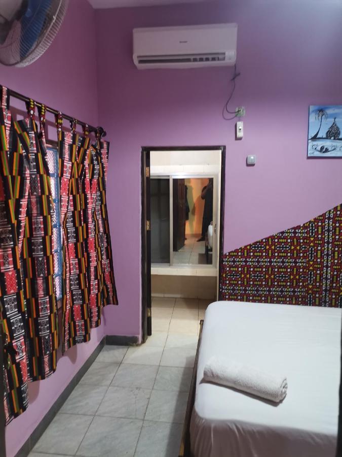 Hotel Badinca Alojamento Low Cost In Bissau Avenida Francisco Mendes المظهر الخارجي الصورة