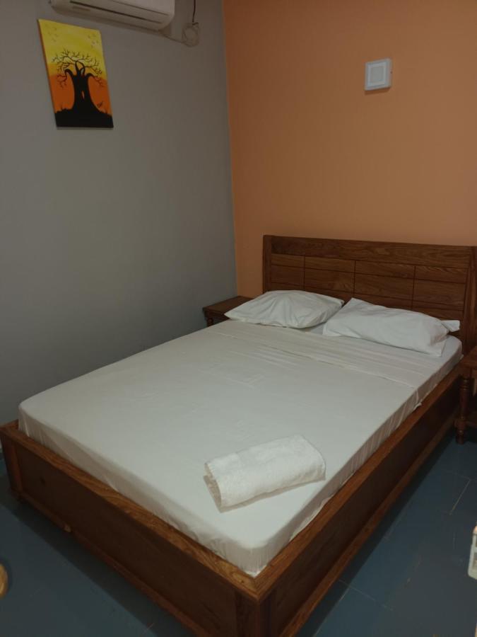 Hotel Badinca Alojamento Low Cost In Bissau Avenida Francisco Mendes المظهر الخارجي الصورة