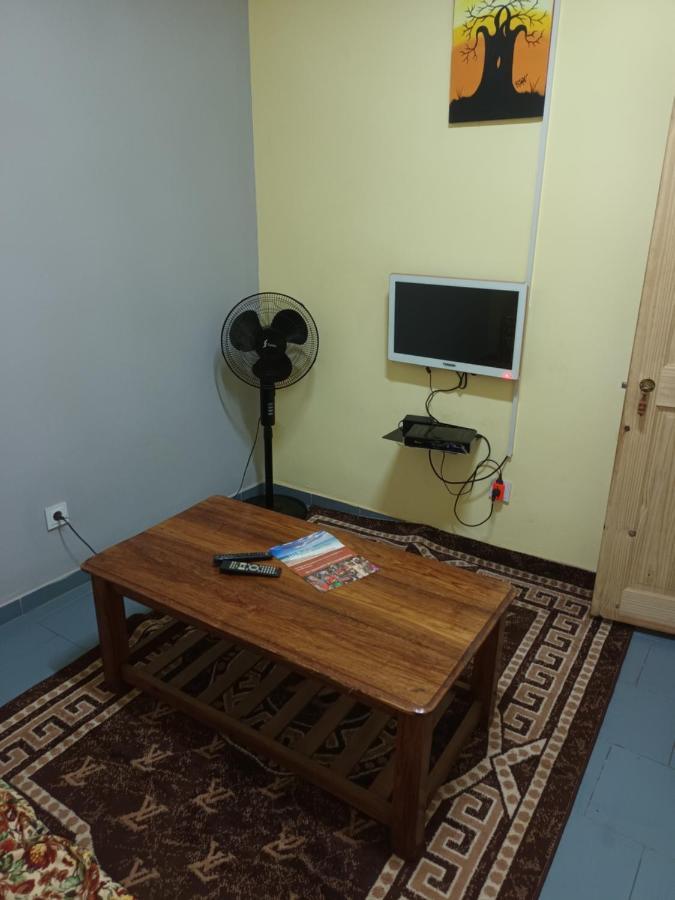 Hotel Badinca Alojamento Low Cost In Bissau Avenida Francisco Mendes المظهر الخارجي الصورة